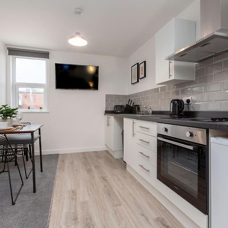 Charles Alexander Short Stay - Charnley House Apartments Blackpool Bagian luar foto