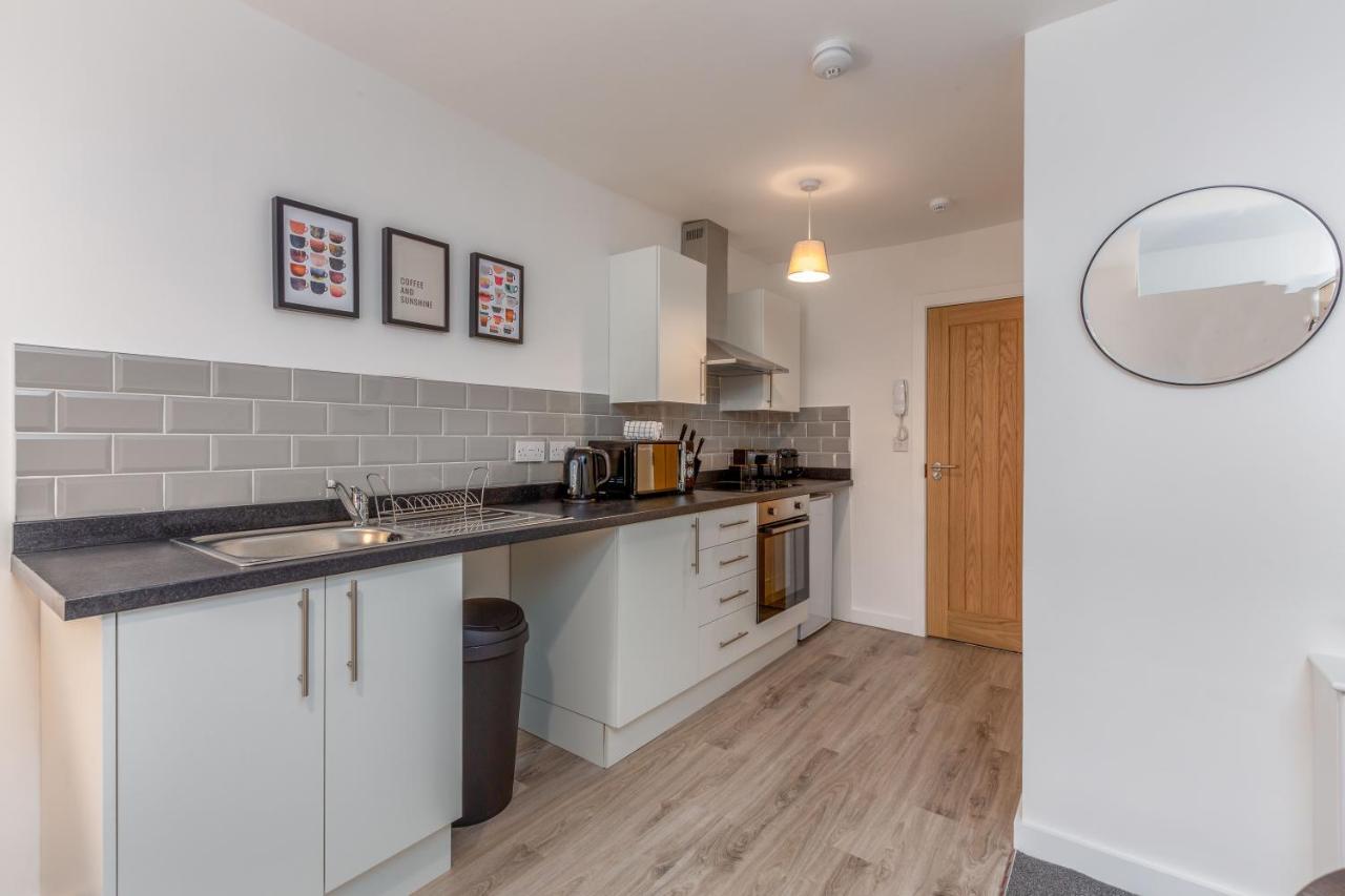 Charles Alexander Short Stay - Charnley House Apartments Blackpool Bagian luar foto