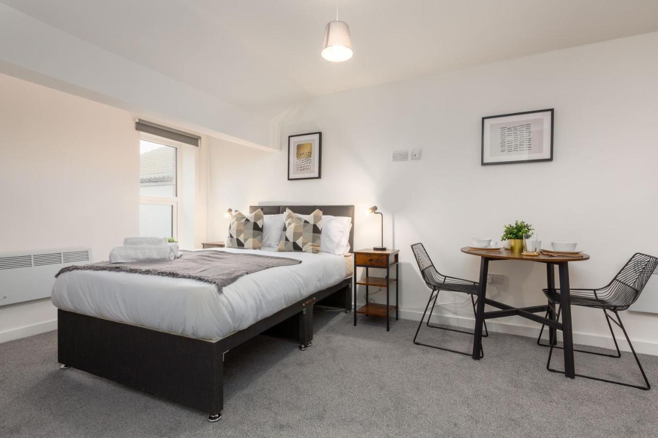 Charles Alexander Short Stay - Charnley House Apartments Blackpool Bagian luar foto