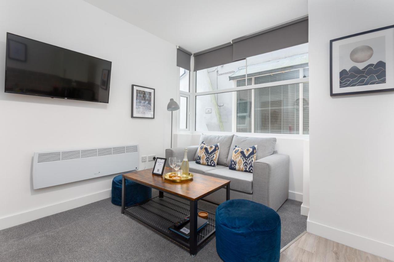 Charles Alexander Short Stay - Charnley House Apartments Blackpool Bagian luar foto