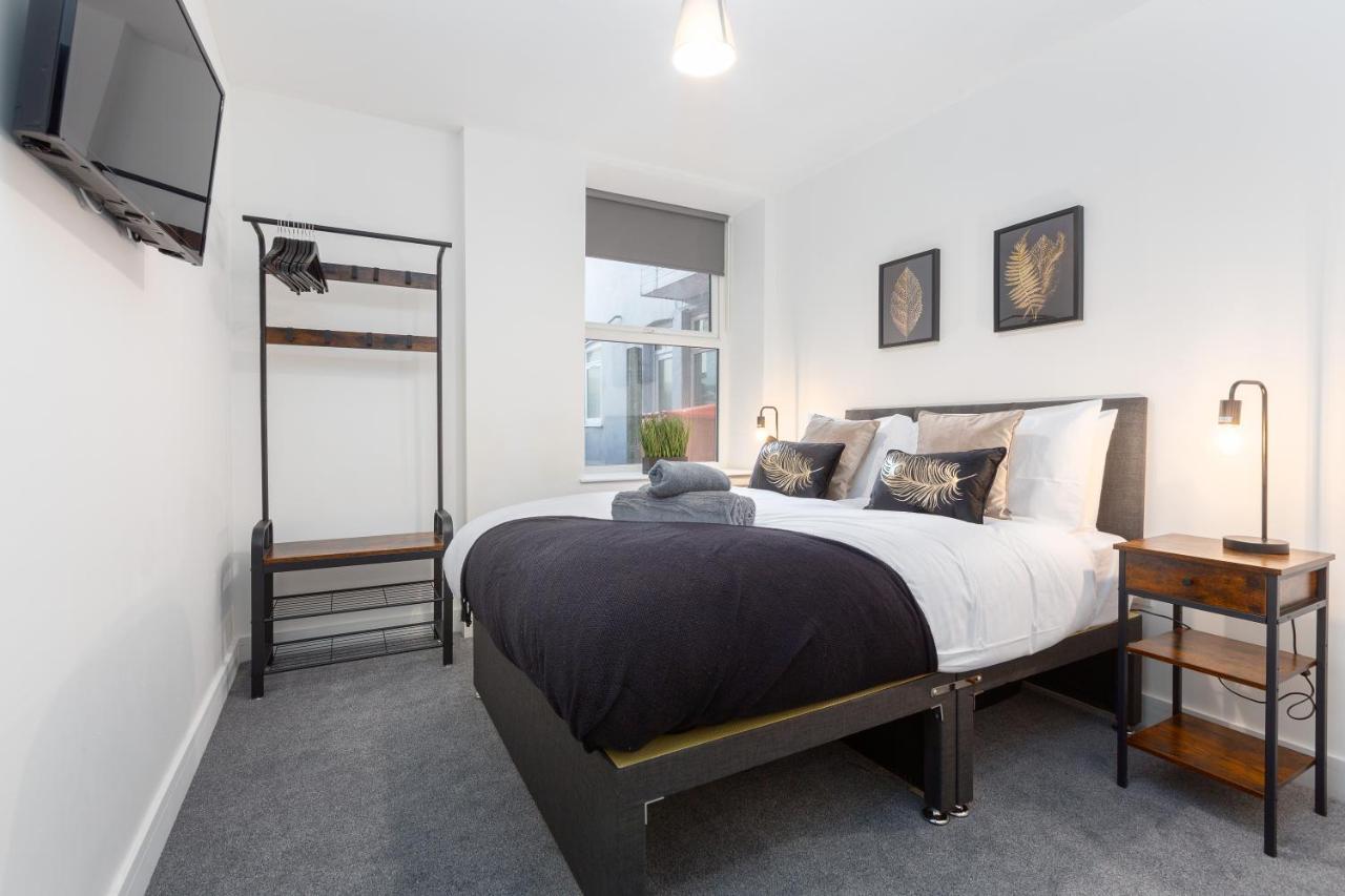 Charles Alexander Short Stay - Charnley House Apartments Blackpool Bagian luar foto