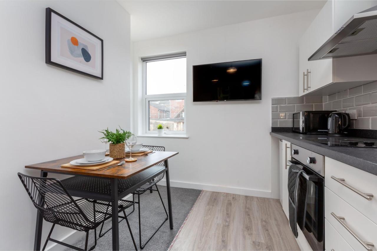 Charles Alexander Short Stay - Charnley House Apartments Blackpool Bagian luar foto