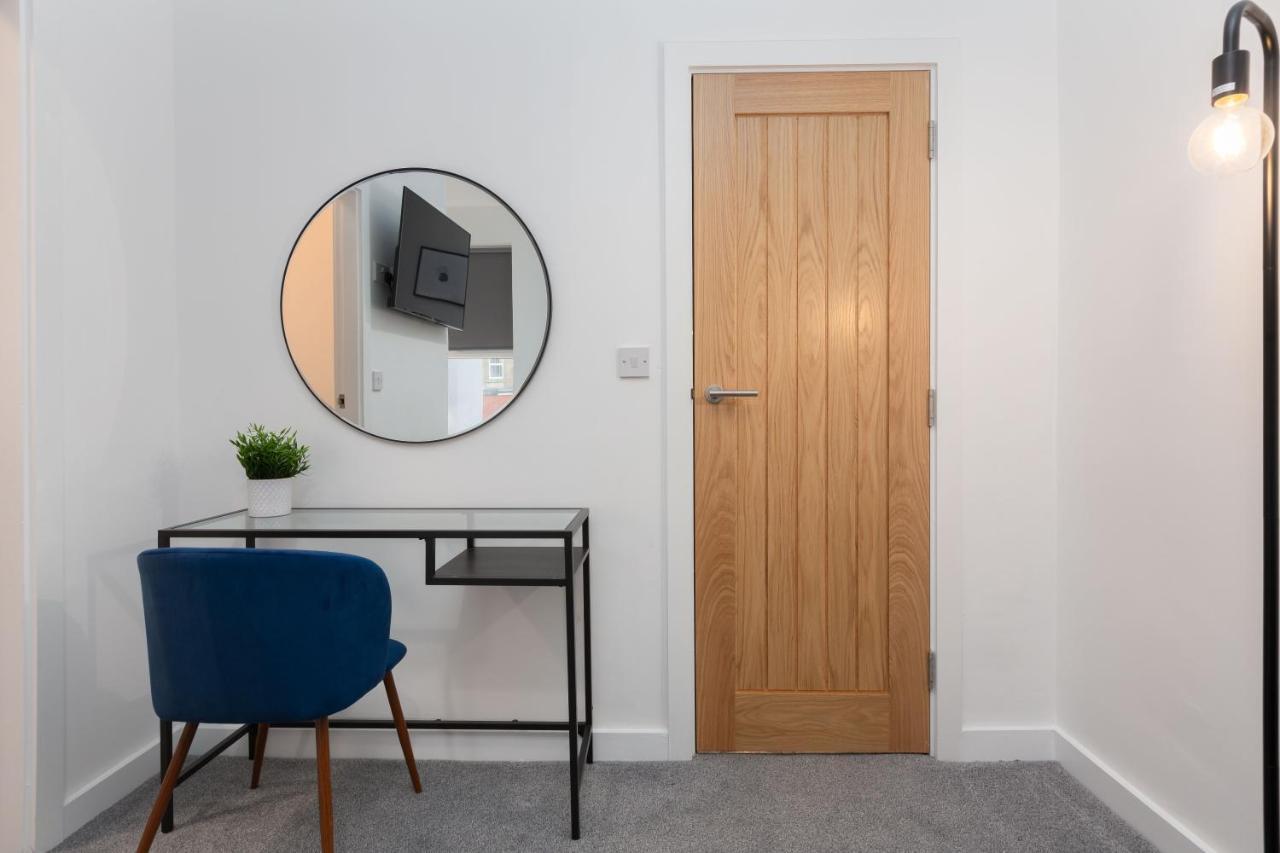 Charles Alexander Short Stay - Charnley House Apartments Blackpool Bagian luar foto