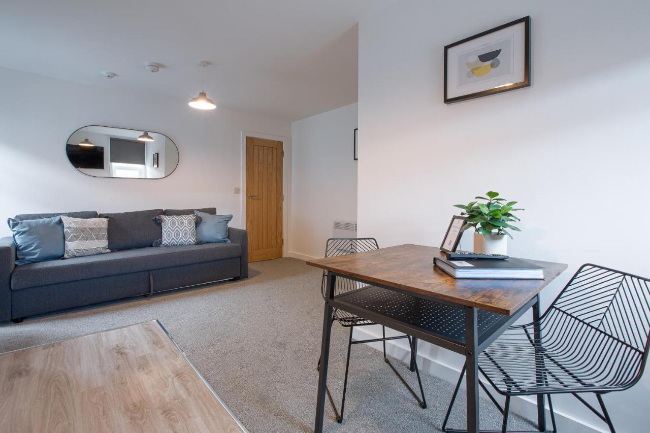 Charles Alexander Short Stay - Charnley House Apartments Blackpool Bagian luar foto
