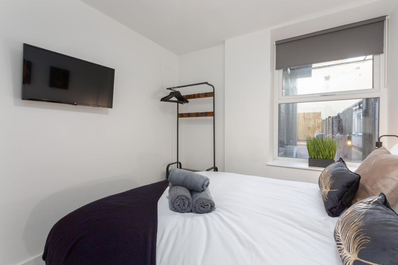 Charles Alexander Short Stay - Charnley House Apartments Blackpool Bagian luar foto